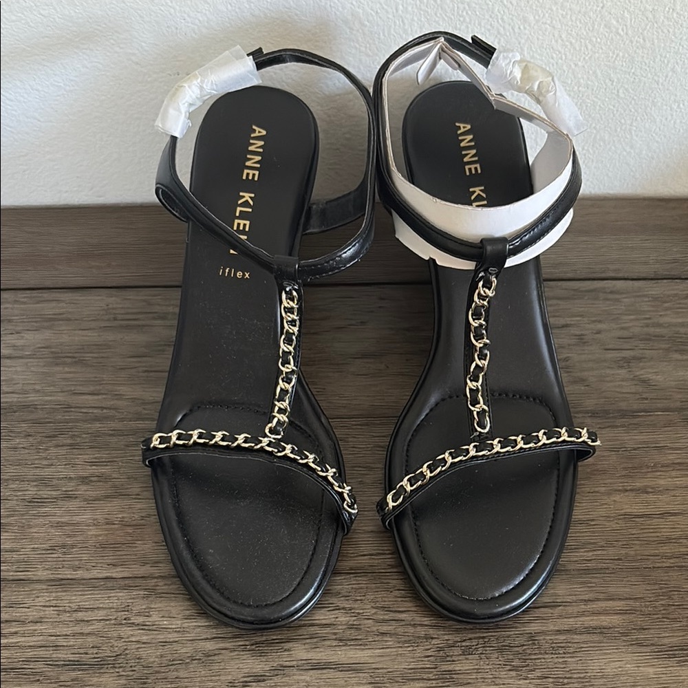 NEW [Anne Klein] Sloan Chain Wedge Padded Heel Sandals Black/Gold Women’s Sz 10 - Picture 4 of 12